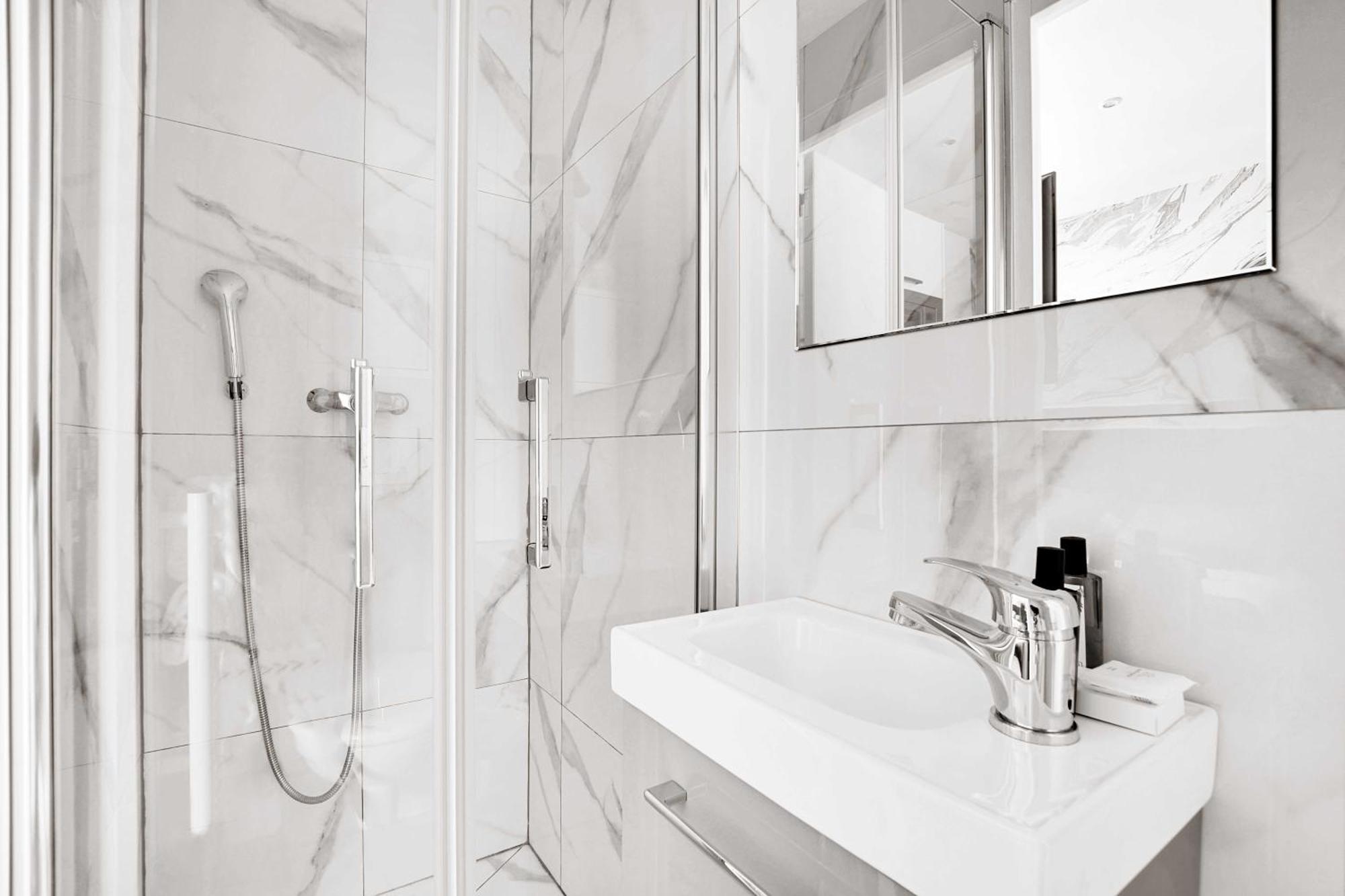 Modern Sutdio For 2 With A-c - Near Montmartre Apartment *